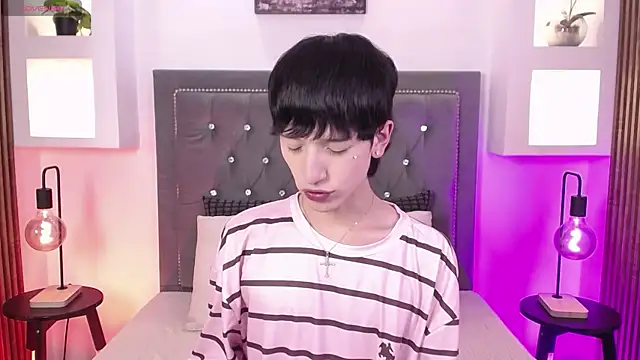 Emo Boy  online show from 06.14.26
