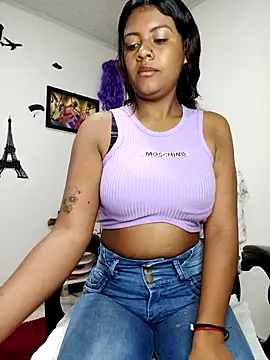 vannesitha25 online show from 10.21.25