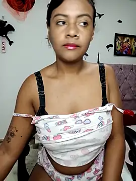 vannesitha25 online show from 11.26.25