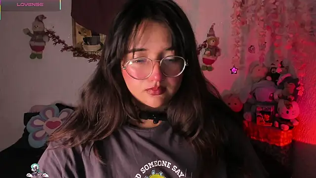 Emilycollei online show from 12.23.25