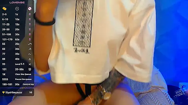 Snapshot of Horny_beautyyy chatting on 10.09.25 Horny beautyyy online show from 10.09.25