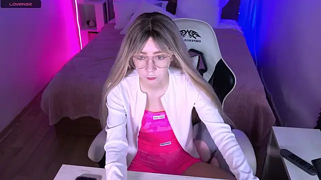 sofiisun online show from 10.18.25