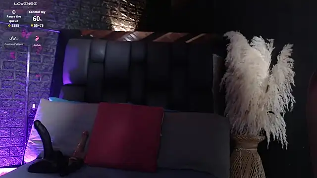 Snapshot of Assia_Roos chatting on 05.26.26 Assia Roos online show from 05.26.26