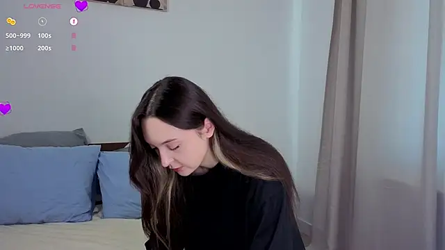 SylviaHamilton online show from 10.18.25