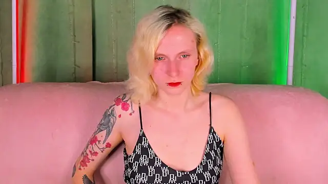 LikiLips online show from 05.01.26