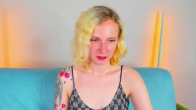 LikiLips online show from 06.15.26