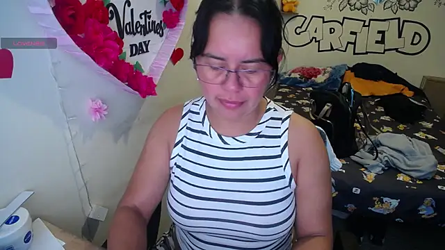 Snapshot of Miss__kendra_ chatting on 06.26.26 Miss kendra online show from 06.26.26