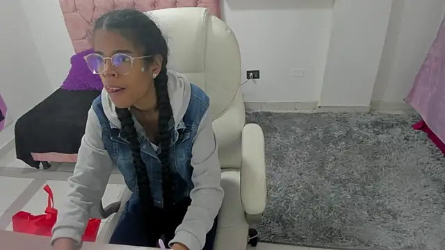 thianahorny online show from 01.16.26