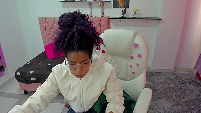 thianahorny online show from 02.28.26