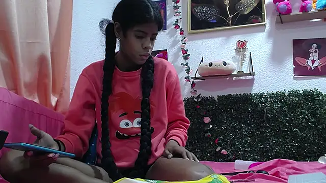 thianahorny online show from 04.24.26