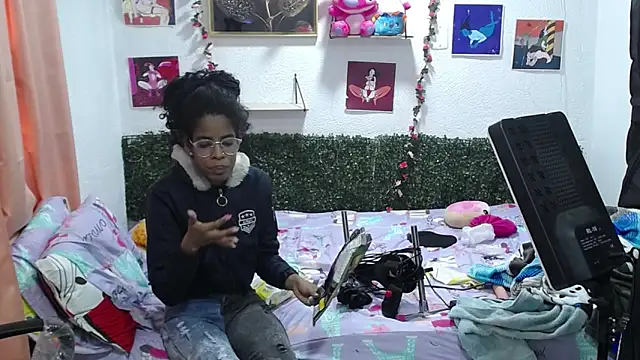 thianahorny online show from 05.13.26