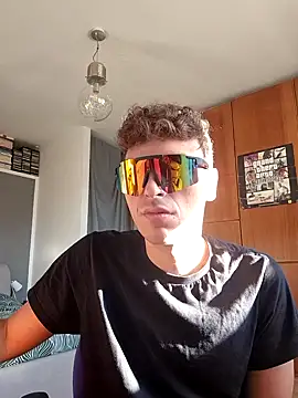 Kaeell online show from 10.13.25