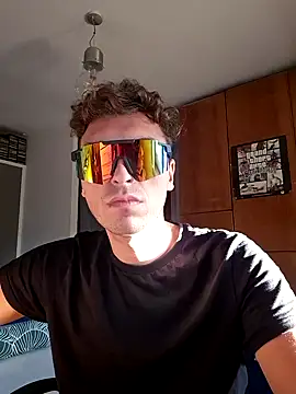 Kaeell online show from 10.14.25