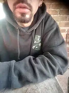 Snapshot of Juicydick420-xxx chatting on 11.02.25 Juicydick420-xxx online show from 11.02.25