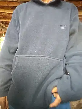 Snapshot of Juicydick420-xxx chatting on 01.11.26 Juicydick420-xxx online show from 01.11.26