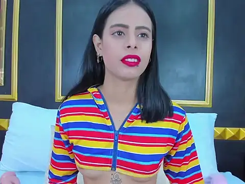 laura maite  online show from 11.17.25