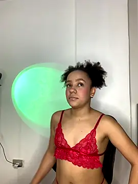 Snapshot of Miss_vela chatting on 10.09.25 Miss vela online show from 10.09.25