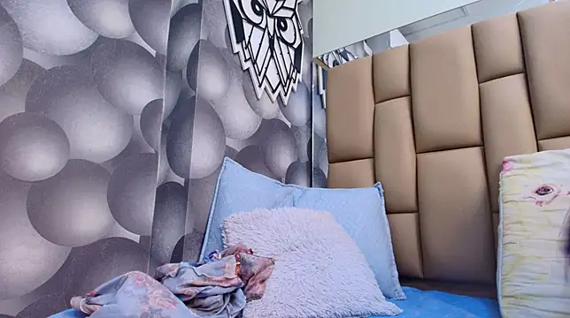 hannah teehn online show from 10.18.25