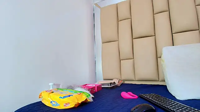 hannah teehn online show from 11.14.25