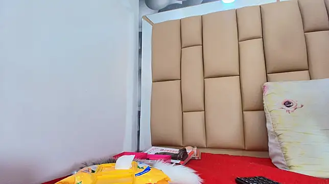 hannah teehn online show from 12.02.25