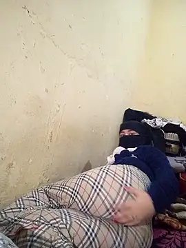 Snapshot of arab_dam chatting on 12.18.25 arab dam online show from 12.18.25