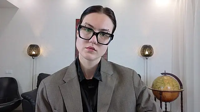 Marie Fitch online show from 05.02.26
