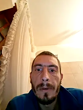 Snapshot of TeresaRufo chatting on 10.12.25 TeresaRufo online show from 10.12.25