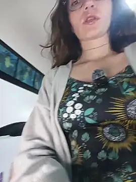 Lucy colee online show from 11.23.25