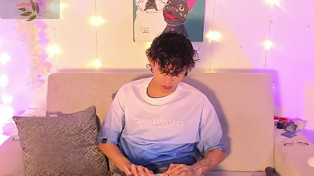 Snapshot of lua_boy chatting on 03.24.26 lua boy online show from 03.24.26