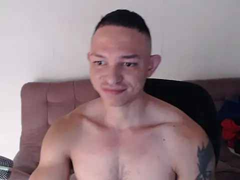 Snapshot of BigMontainsRock chatting on 11.07.25 BigMontainsRock online show from 11.07.25