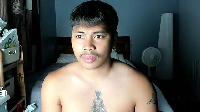 Snapshot of LuisitoJuancho55 chatting on 10.30.25 LuisitoJuancho55 online show from 10.30.25