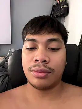 Snapshot of LuisitoJuancho55 chatting on 11.28.25 LuisitoJuancho55 online show from 11.28.25