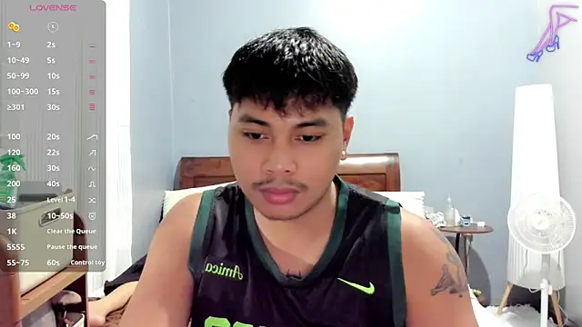 Snapshot of LuisitoJuancho55 chatting on 11.30.25 LuisitoJuancho55 online show from 11.30.25