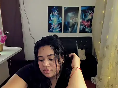 oliviia cute online show from 11.07.25