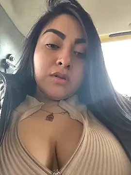 Victoria Jonhss online show from 10.30.25