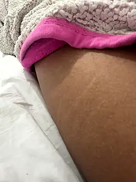 Snapshot of mel_casada chatting on 11.09.25 mel casada online show from 11.09.25