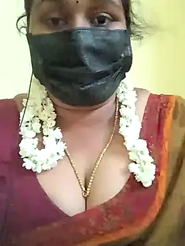 Snapshot of tamil-mala23 chatting on 02.26.26 tamil-mala23 online show from 02.26.26