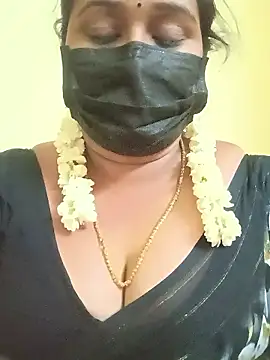 Snapshot of tamil-mala23 chatting on 03.10.26 tamil-mala23 online show from 03.10.26