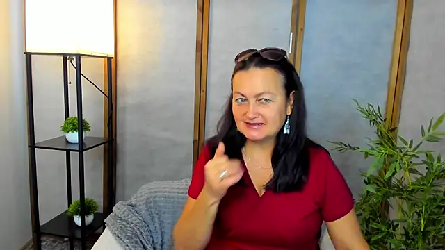 Snapshot of hottyannaa chatting on 10.15.25 hottyannaa online show from 10.15.25