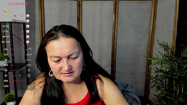Snapshot of hottyannaa chatting on 10.22.25 hottyannaa online show from 10.22.25