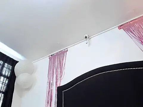 Snapshot of Nezuko__tanyi chatting on 10.08.25 Nezuko  tanyi online show from 10.08.25