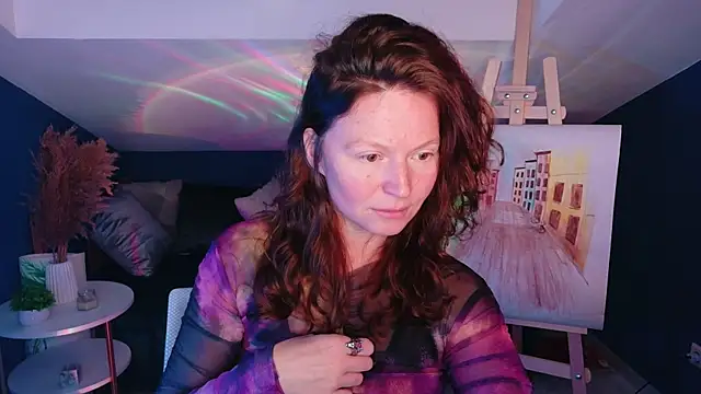 Snapshot of AuroraBorealis__ chatting on 10.17.25 AuroraBorealis   online show from 10.17.25