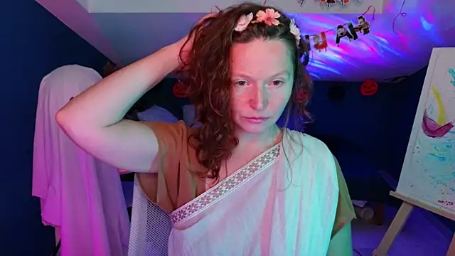 Snapshot of AuroraBorealis__ chatting on 10.31.25 AuroraBorealis   online show from 10.31.25