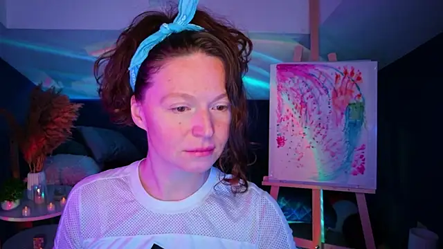 Snapshot of AuroraBorealis__ chatting on 11.12.25 AuroraBorealis online show from 11.12.25