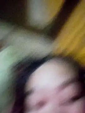 Snapshot of gio-thu chatting on 10.23.25 gio-thu online show from 10.23.25