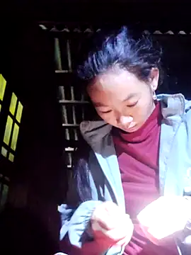 Snapshot of gio-thu chatting on 11.11.25 gio-thu online show from 11.11.25