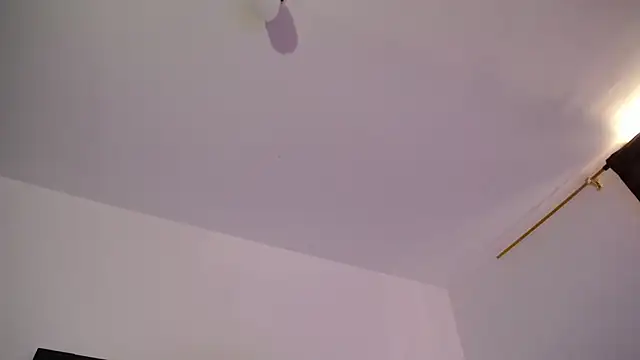 Kari Ruiz  online show from 03.03.26