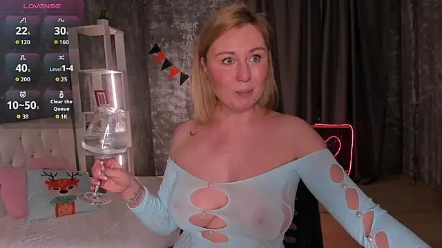 scent  of woman online show from 01.06.26