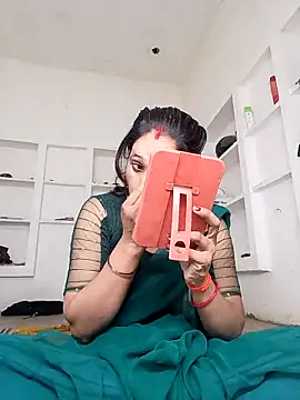 Snapshot of Cuty_tanya chatting on 02.18.26 Cuty tanya online show from 02.18.26