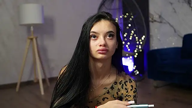 RachelRavee online show from 01.09.26